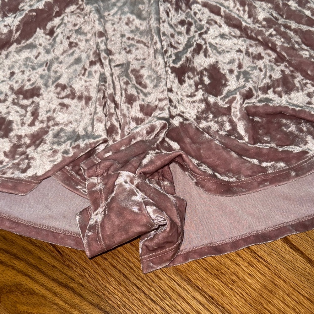 Forever21/ Elegant Pink Velvet Women's Romper - Picture 3 of 7